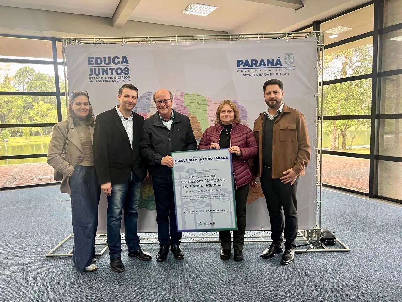 Educação de Ouro: Duas Escolas de União da Vitória Conquistam o Prêmio Escola Diamante do Paraná 