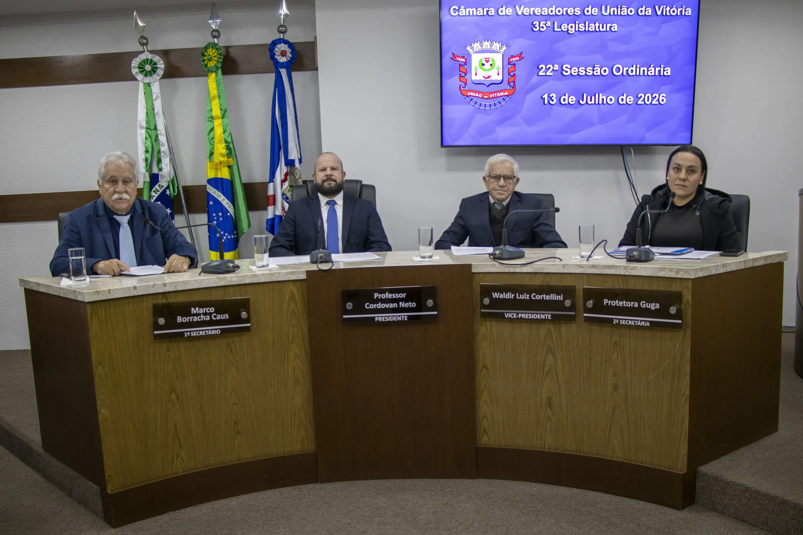 22ª Sessão Ordinária aprova Regimento Interno