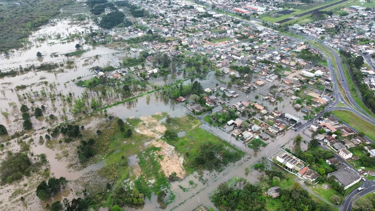 Prefeitura de União da Vitória cadastra famílias que deixaram casas durante enchente