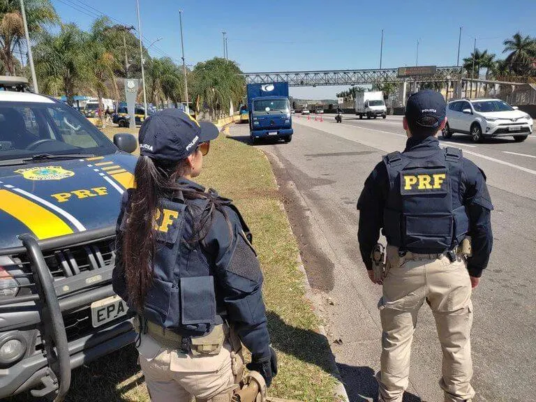 PRF inicia Operação Dia do Trabalho 2026 nas rodovias do Paraná 