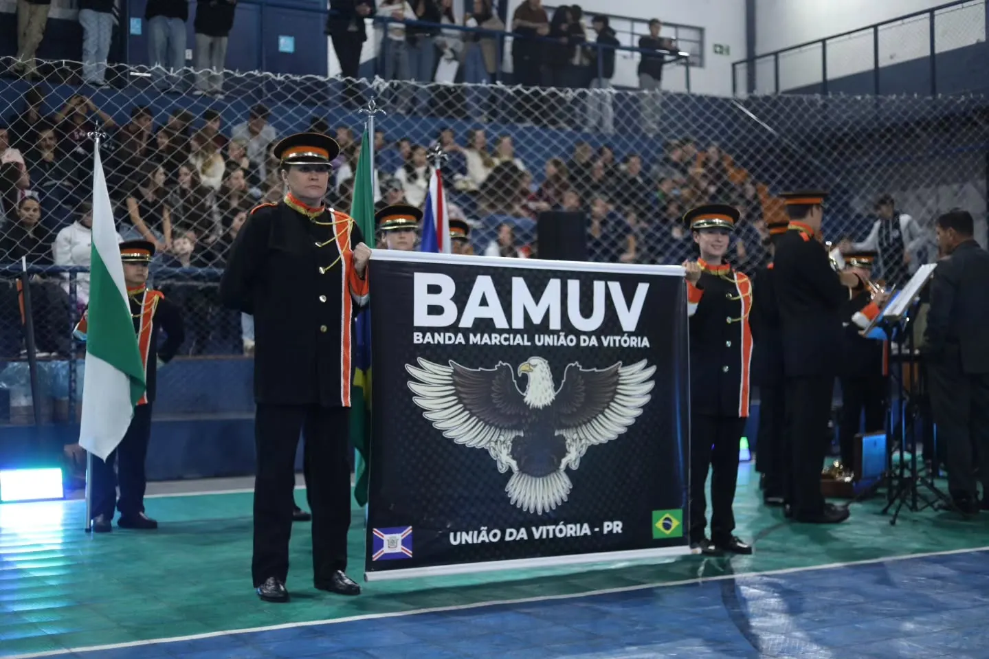 Banda Marcial FABER/BAMUV participou da abertura dos Jogos Escolares do Paraná 