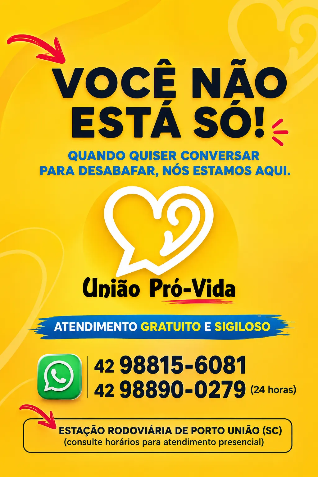 Feira de livros leva leitura e acolhimento à Praça Coronel Amazonas