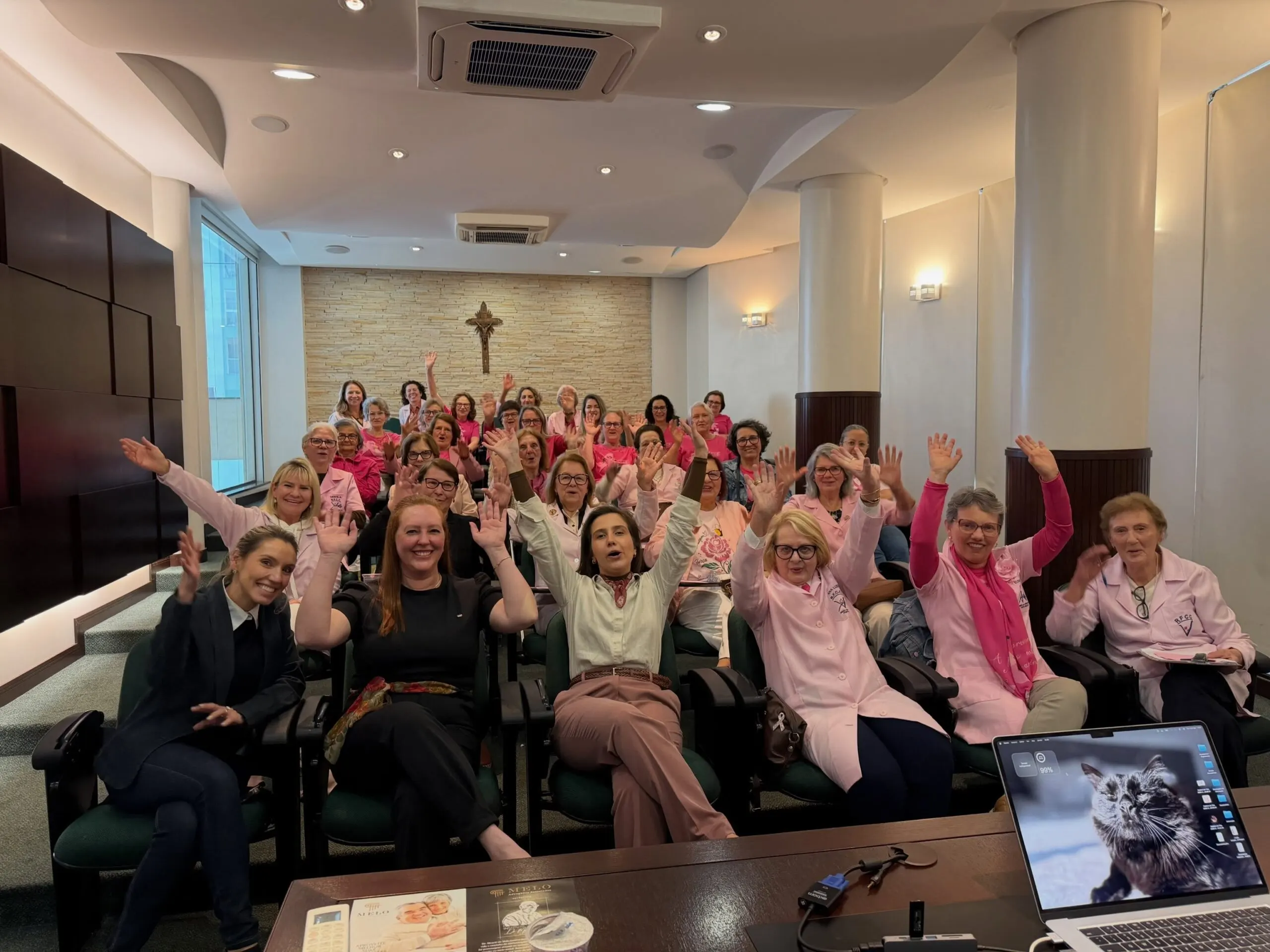 Projeto Cuidando das Rosas promove encontro sobre prevenção e saúde da mulher 