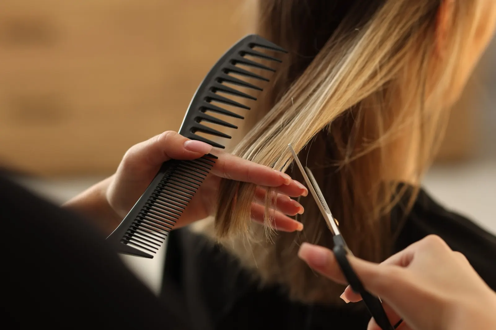 Assistência Social oferece cursos gratuitos de corte de cabelo e manicure em União da Vitória 