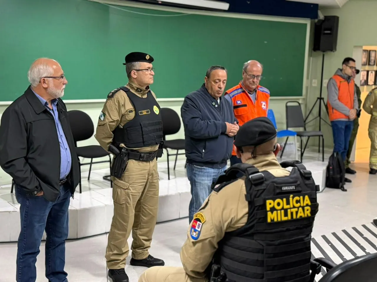 Estado reforça estrutura e envia ajuda humanitária a União da Vitória diante da cheia do Iguaçu 