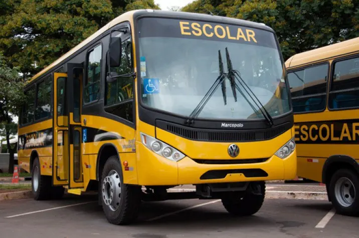 Bituruna é contemplada com novo ônibus escolar por meio do PAC