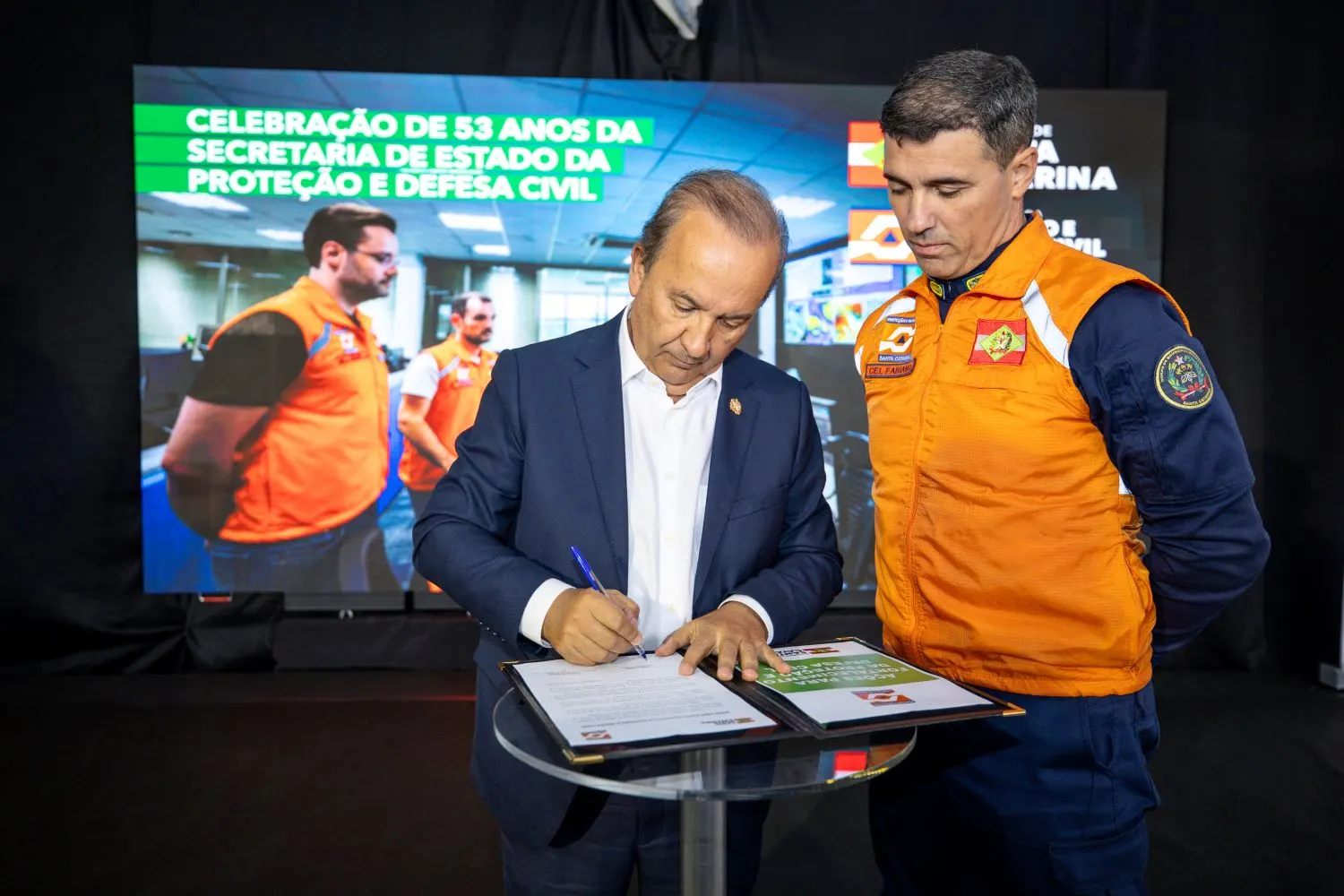 Governo de SC assina decreto de alerta climático