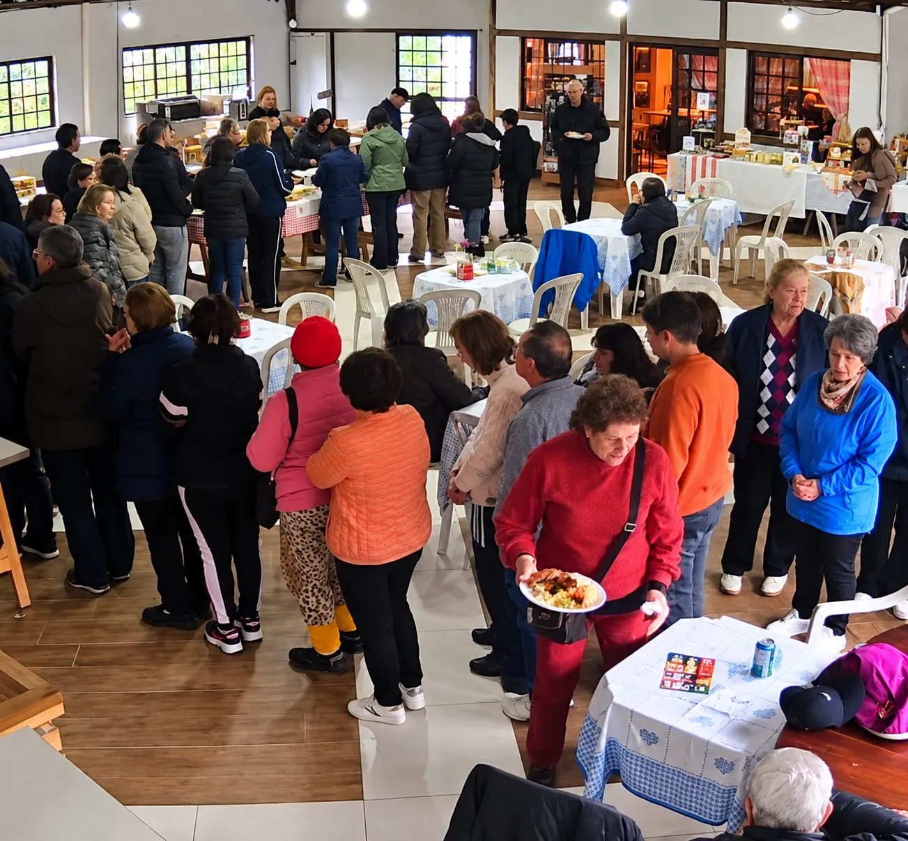 Instituto Cultural Grünenwald recebe grupo de turistas de Curitiba 