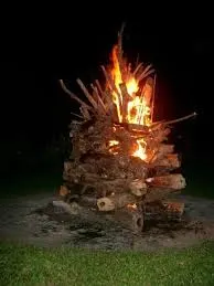 Acidentes com fogueiras aumentam em Santa Catarina e Bombeiros orientam população para festas juninas seguras 