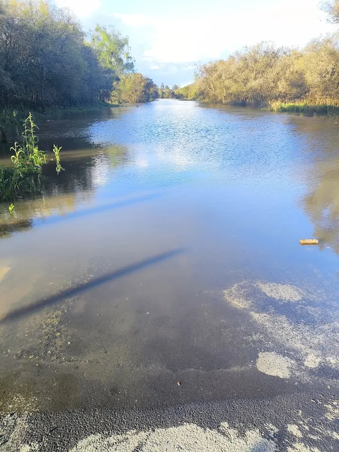 Rio Iguaçu sobe rápido e segue em elevação