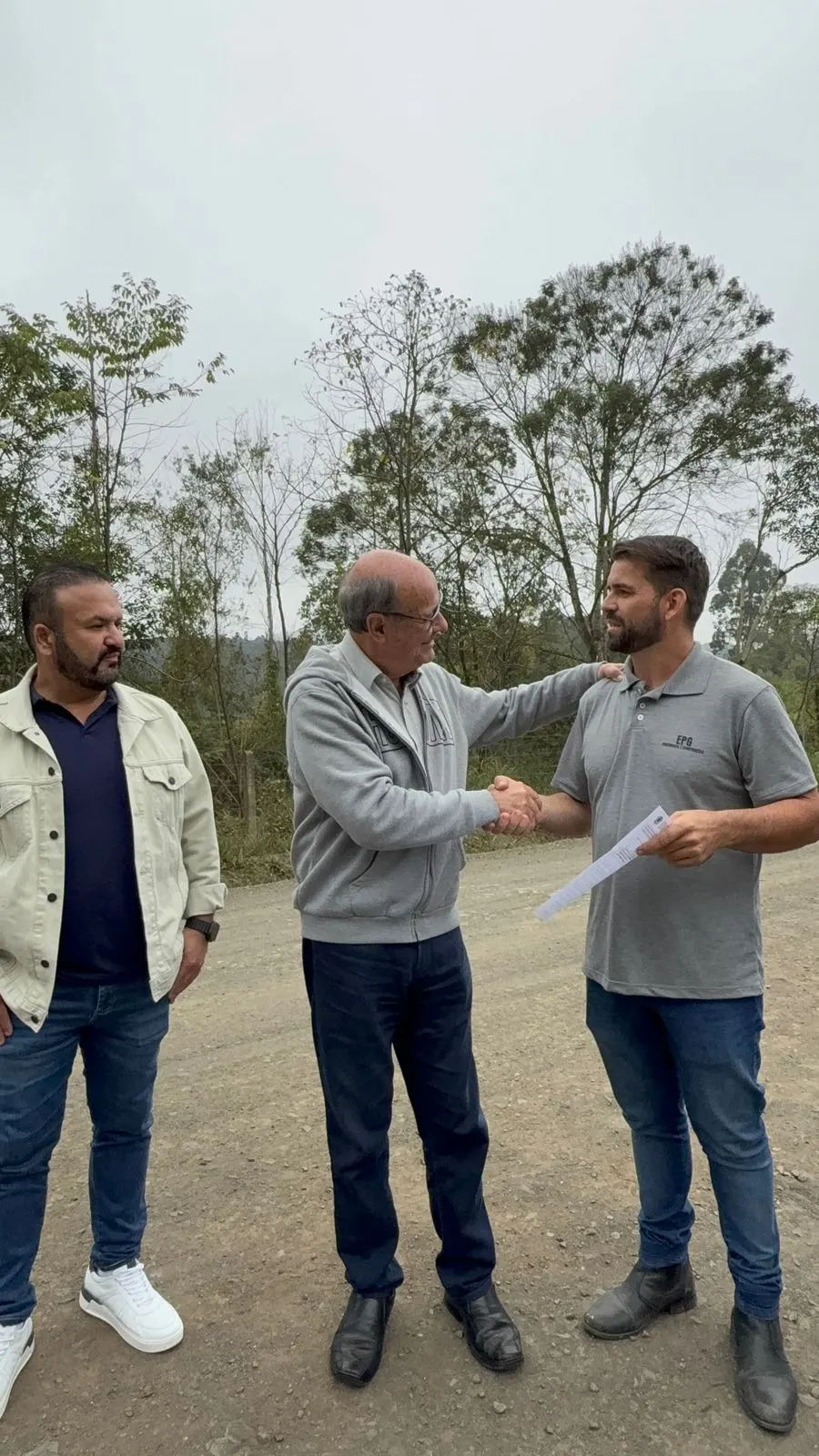 Investimento de R$ 6,6 milhões garante asfalto até escola no Rio Vermelho 
